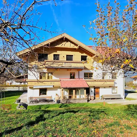 Wildschuetz By Interhome Apartman Weerberg